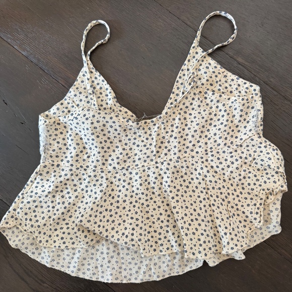 Brandy Melville top - Picture 2 of 3